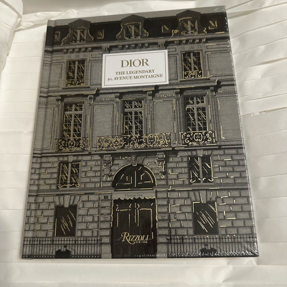 Dior: The Legendary 30, Avenue Montaigne Book by Olivier Flaviano